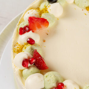 Strawberry Pistachio Mint Cake - imagine 2